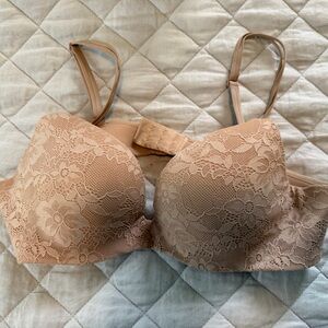 Victoria's Secret Lace Bra in Tan